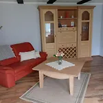 Apartamento Urlaub Auf Dem Alpakahof Naehe Velgast
